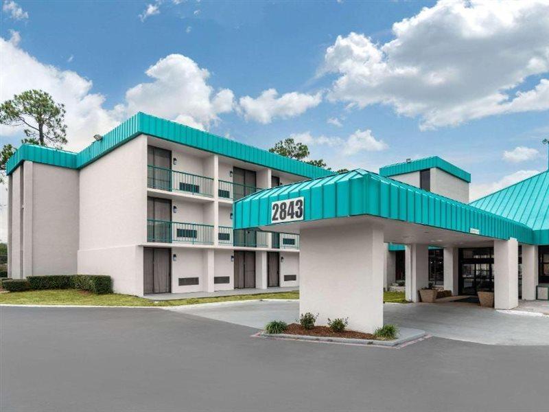 Quality Inn Tyler - Lindale Экстерьер фото