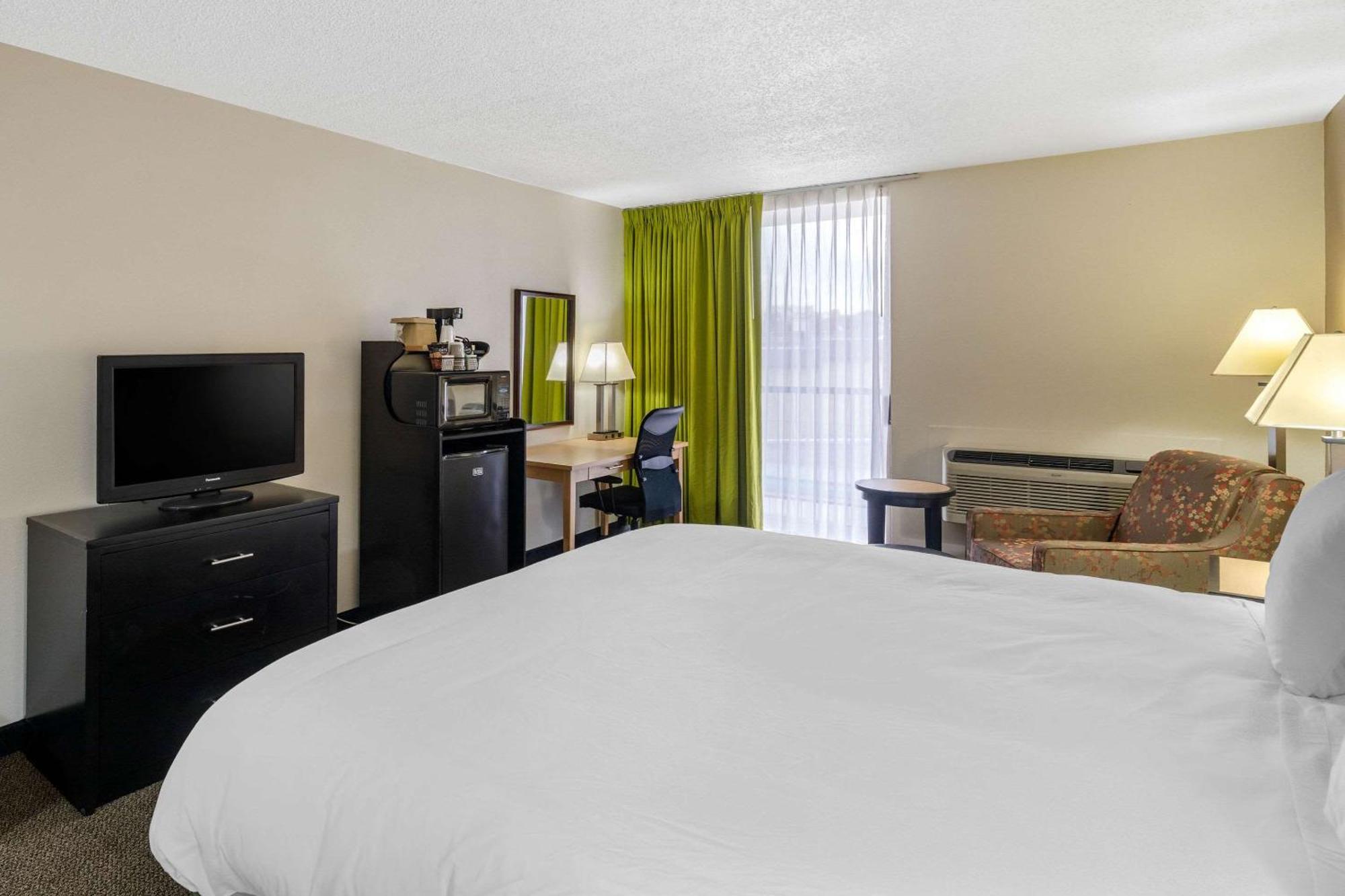 Quality Inn Tyler - Lindale Экстерьер фото